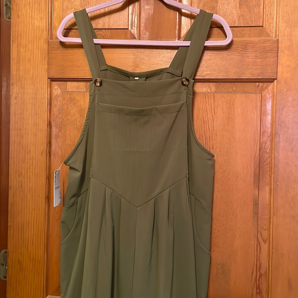 Perfect plus size jumper! 2XL and NWT